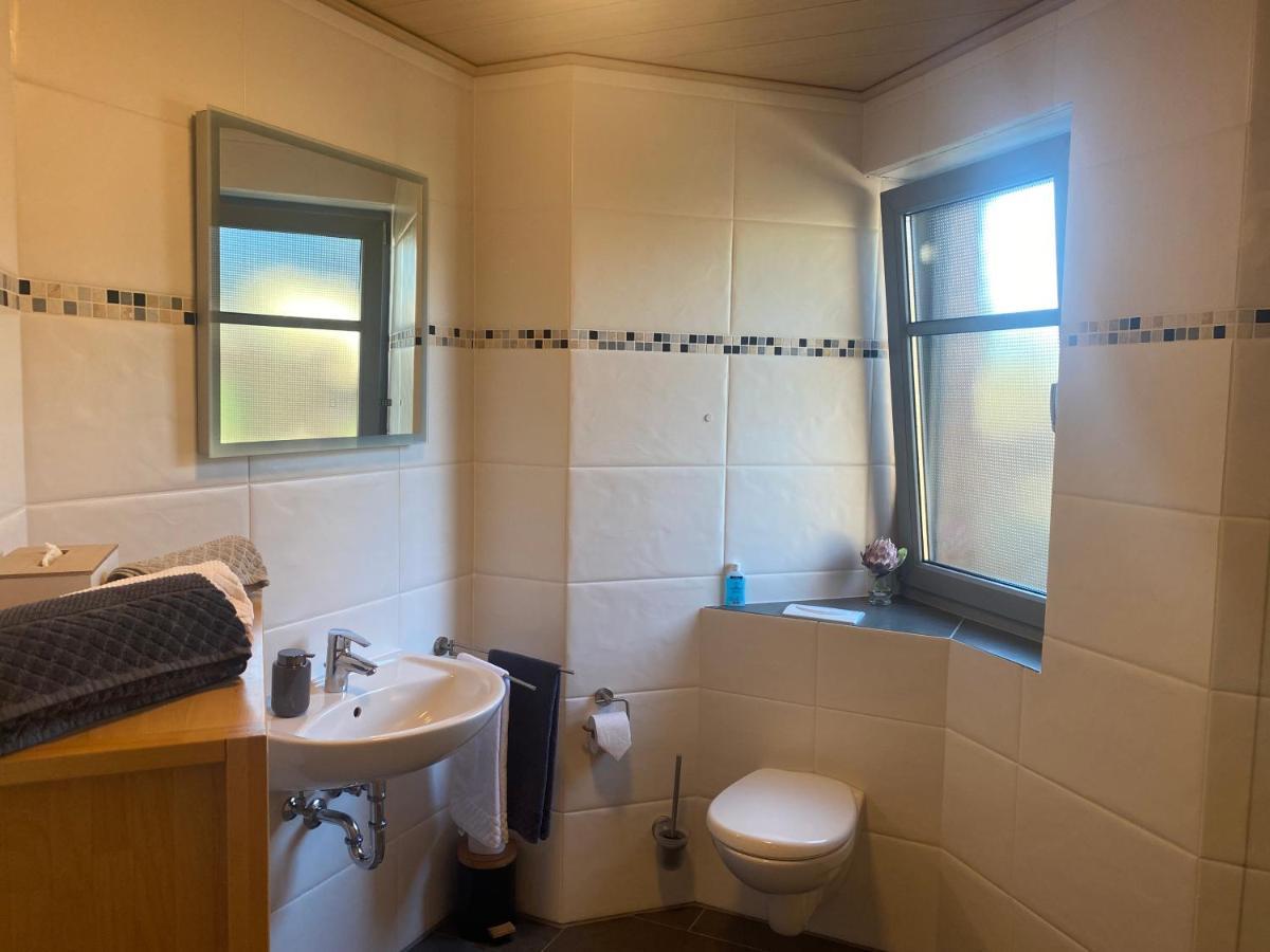 Attraktive Wohnung-Elztalidyll-Zwischen Mosel,Nuerburgring Und Burg Eltz Kollig Buitenkant foto