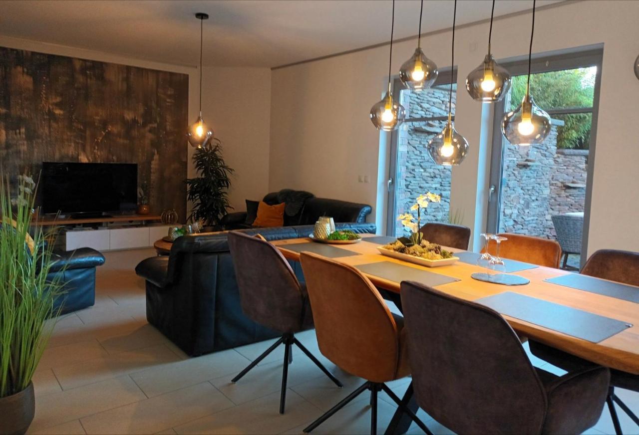 Attraktive Wohnung-Elztalidyll-Zwischen Mosel,Nuerburgring Und Burg Eltz Kollig Buitenkant foto
