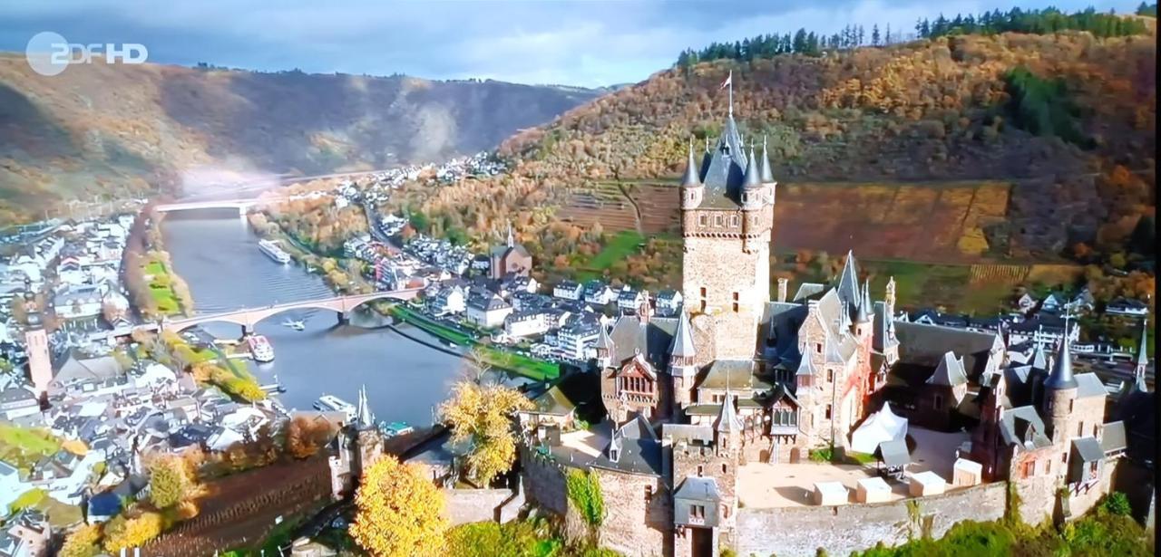 Attraktive Wohnung-Elztalidyll-Zwischen Mosel,Nuerburgring Und Burg Eltz Kollig Buitenkant foto